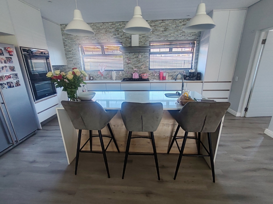 4 Bedroom Property for Sale in Langebaan Country Estate Western Cape